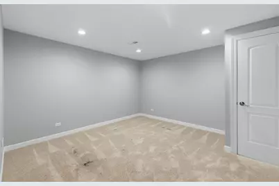 [Address not provided], Elgin, IL 60124 - Photo 44