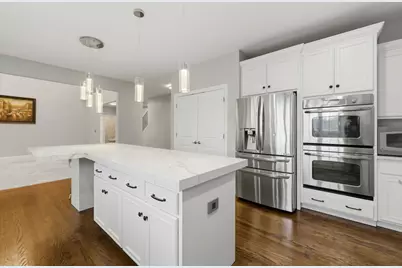 [Address not provided], Elgin, IL 60124 - Photo 6