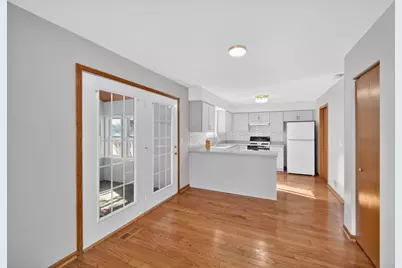 215 Alexandra Court, North Aurora, IL 60542 - Photo 10