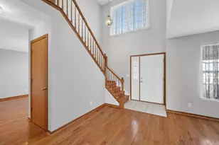 215 Alexandra Ct, North Aurora, IL 60542 - Photo 6