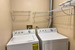 420 Heine Ave, Elgin, IL 60123 - Photo 14