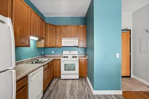 9355 Irving Park Rd, Schiller Park, IL 60176 - Photo 6