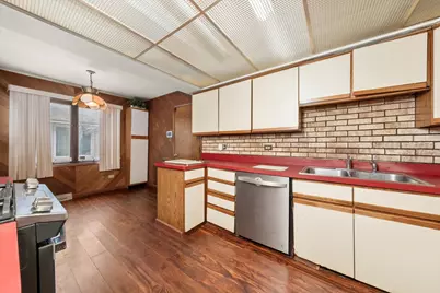 943 E 164th Court, South Holland, IL 60473 - Photo 6