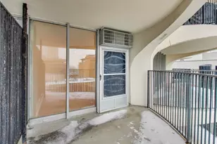 300 N State St, Chicago, IL 60654 - Photo 24