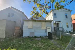 10623 S Perry Ave, Chicago, IL 60628 - Photo 2