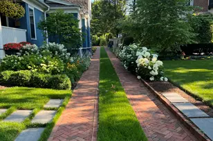 90 E Woodland Rd, Lake Forest, IL 60045 - Photo 2