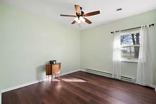 123 Crescent Ln, Cabery, IL 60919 - Photo 16