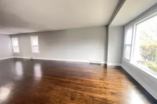 8023 S Yates Blvd, Chicago, IL 60617 - Photo 4