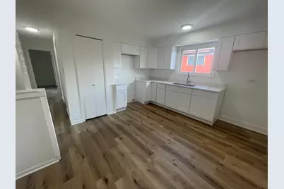 2220 W 158th Street, Markham, IL 60428 - Photo 8