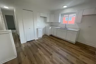 2220 W 158th St, Markham, IL 60428 - Photo 8