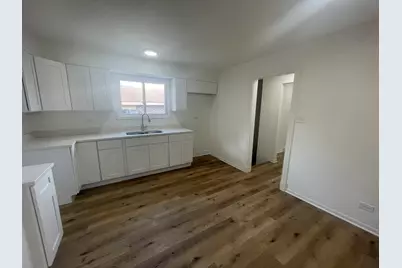 2220 W 158th Street, Markham, IL 60428 - Photo 6