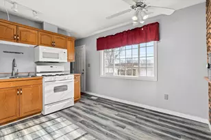 794 Farragut Ave, Romeoville, IL 60446 - Photo 14