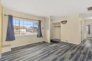 794 Farragut Ave, Romeoville, IL 60446 - Photo 4