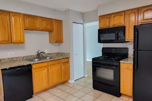 22627 Mission Dr, Richton Park, IL 60471 - Photo 4