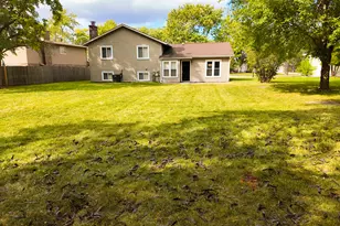 22627 Mission Dr, Richton Park, IL 60471 - Photo 18