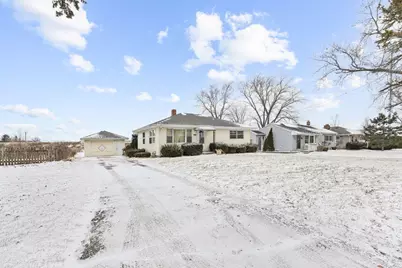 254 E Old Plank Road, Burlington, IL 60109 - Photo 2