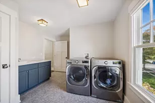 315 N Elm St, Hinsdale, IL 60521 - Photo 26