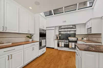 611 Elmwood Avenue, Wilmette, IL 60091 - Photo 12