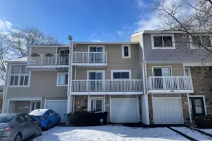 1105 Sandpiper Ct, Bartlett, IL 60103 - Photo 1