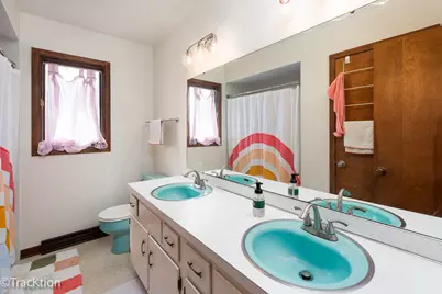 249 Surrey Road, Bartlett, IL 60103 - Photo 18