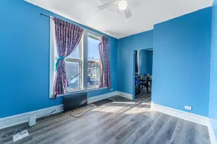 324 W 114th St, Chicago, IL 60628 - Photo 12