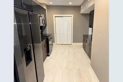 250 E 115th Street, Chicago, IL 60628 - Photo 32