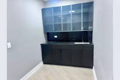 250 E 115th Street, Chicago, IL 60628 - Photo 6