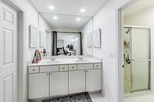 1110 S Plum Tree Ln, Palatine, IL 60067 - Photo 12