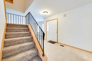 443 Seneca Ln, Bolingbrook, IL 60440 - Photo 4