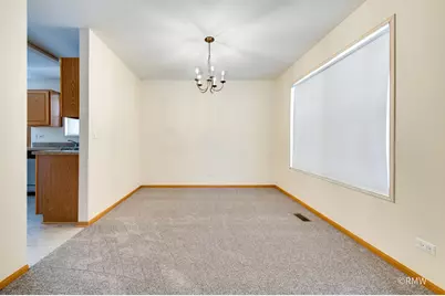 443 Seneca Lane, Bolingbrook, IL 60440 - Photo 6