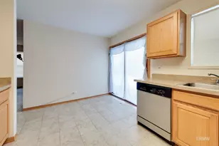 443 Seneca Ln, Bolingbrook, IL 60440 - Photo 10