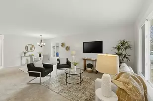 1328 Big Horn Trail, Carol Stream, IL 60188 - Photo 4