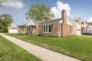 [Address not provided], Park Ridge, IL 60068 - Photo 2