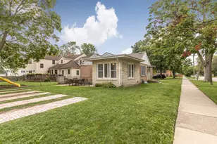 [Address not provided], Park Ridge, IL 60068 - Photo 26
