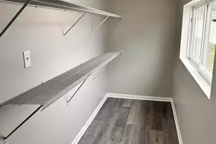 920 Hall St, Streator, IL 61364 - Photo 8