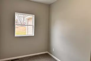 920 Hall St, Streator, IL 61364 - Photo 14