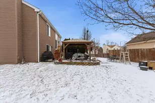 308 S Hackberry Circle, Round Lake, IL 60073 - Photo 30