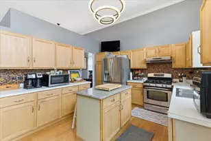 308 S Hackberry Circle, Round Lake, IL 60073 - Photo 12