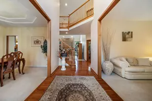 238 Willowwood Dr, Oswego, IL 60543 - Photo 2