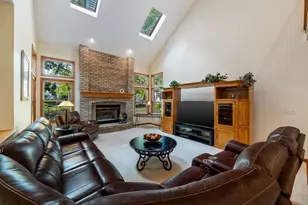 238 Willowwood Dr, Oswego, IL 60543 - Photo 14