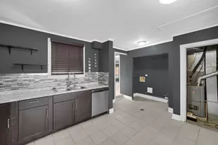 261 Minocqua St, Park Forest, IL 60466 - Photo 8