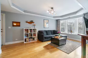 3654 W Belle Plaine Ave, Chicago, IL 60618 - Photo 4