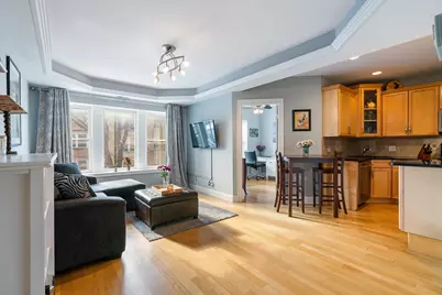 3654 W Belle Plaine Avenue #303, Chicago, IL 60618 - Photo 2