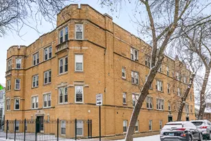 3654 W Belle Plaine Ave, Chicago, IL 60618 - Photo 20