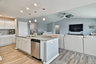 213 English Oak Ln, Poplar Grove, IL 61065 - Photo 8