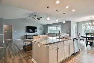 213 English Oak Ln, Poplar Grove, IL 61065 - Photo 12