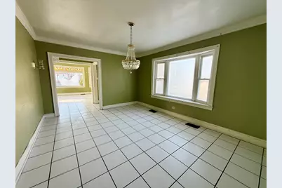 7741 S Oglesby Avenue, Chicago, IL 60649 - Photo 4