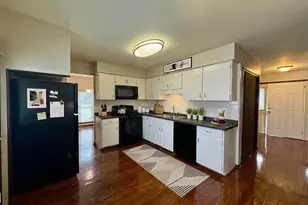 18013 Park Ave, Lansing, IL 60438 - Photo 12