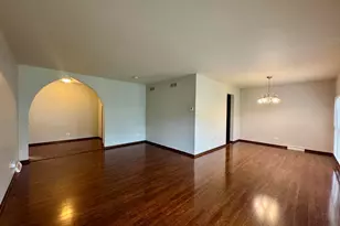 18013 Park Ave, Lansing, IL 60438 - Photo 4