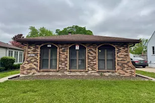 18013 Park Ave, Lansing, IL 60438 - Photo 1